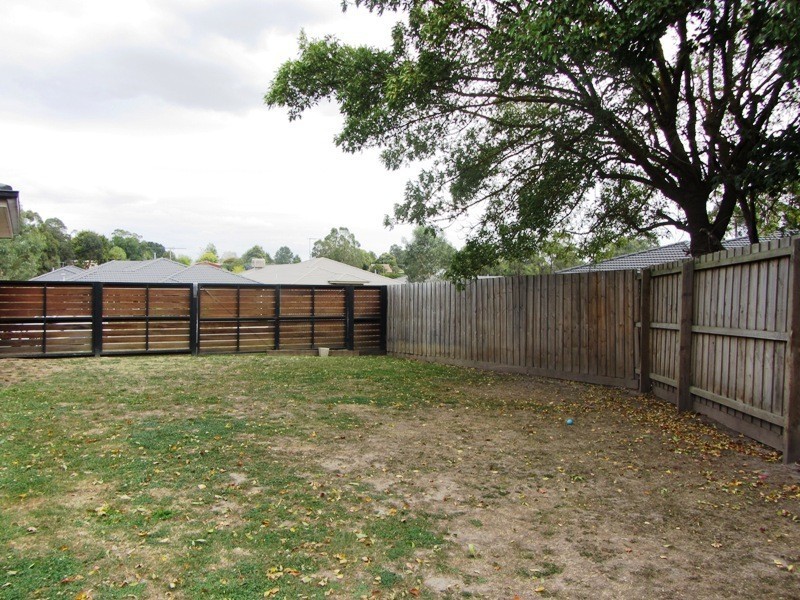 3 Isabella Court, Drouin VIC 3818