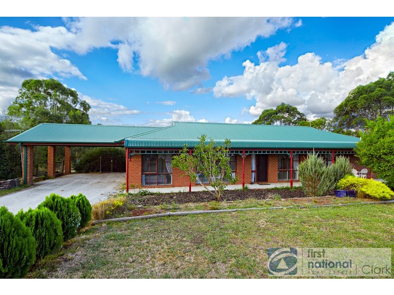 25 Fairway Drive, Drouin VIC 3818