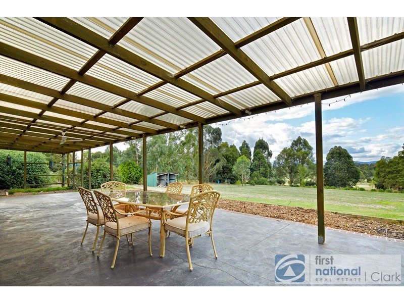 25 Fairway Drive, Drouin VIC 3818