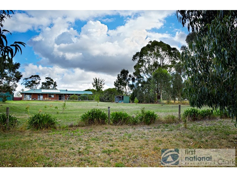 25 Fairway Drive, Drouin VIC 3818