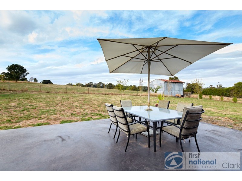 4 Oxley Court, Drouin VIC 3818