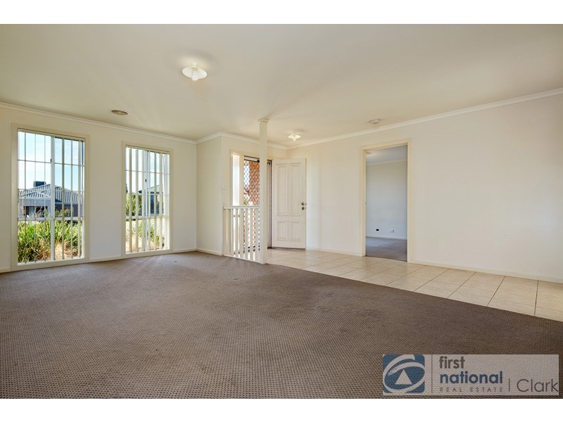 6 Oxley Place, Warragul VIC 3820