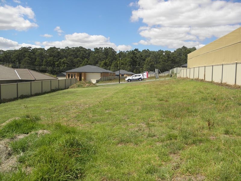 14 Mineral Court, Drouin VIC 3818