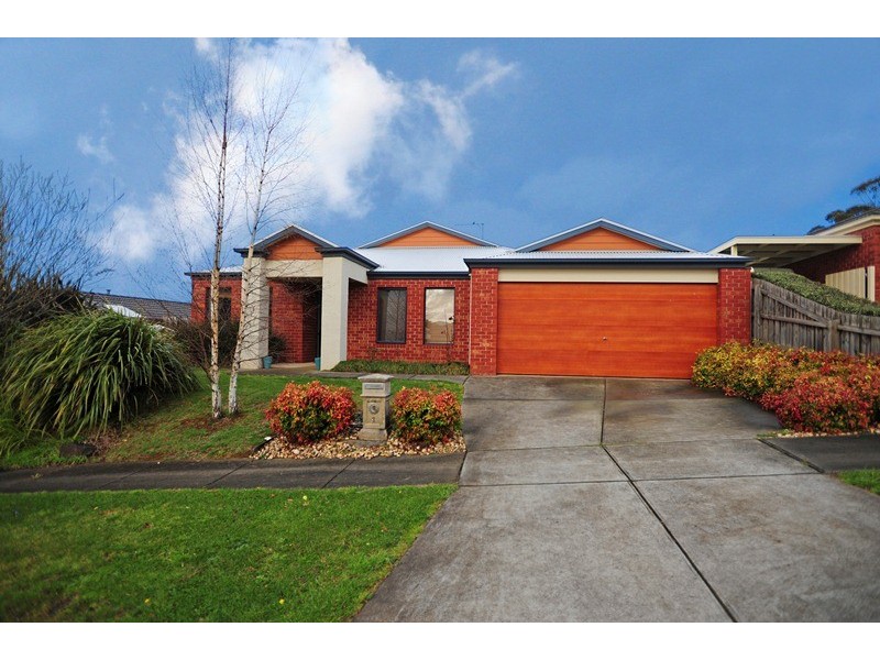 4 Toorongo Street, Drouin VIC 3818