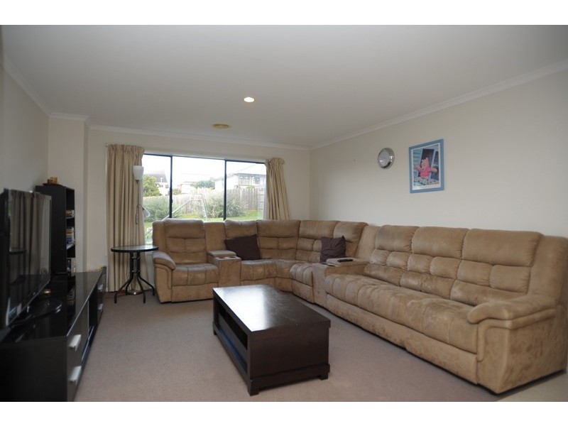4 Toorongo Street, Drouin VIC 3818