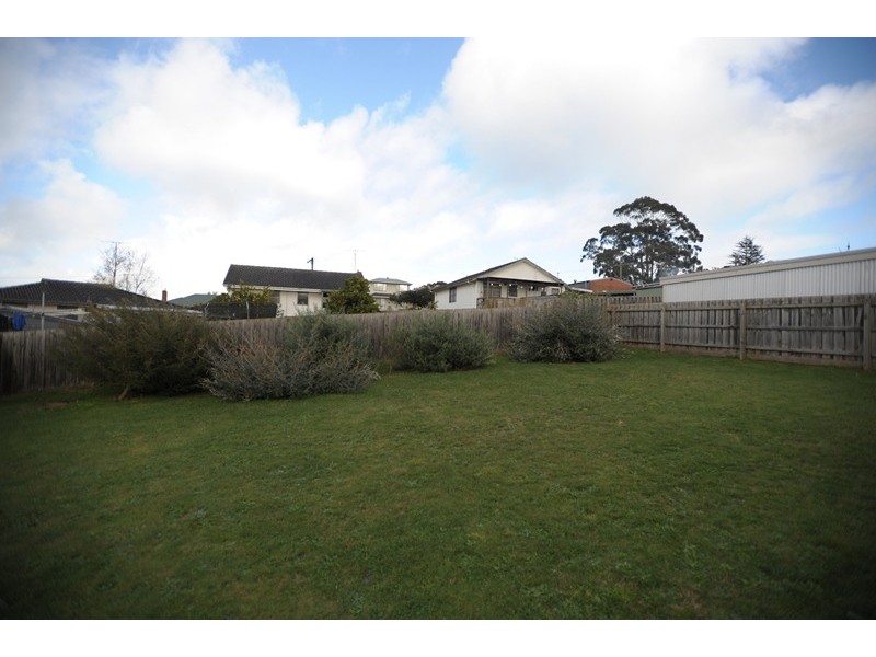 4 Toorongo Street, Drouin VIC 3818