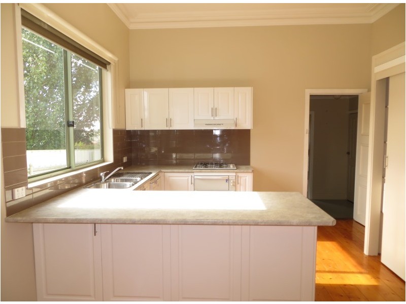 84 Victoria Street, Warragul VIC 3820