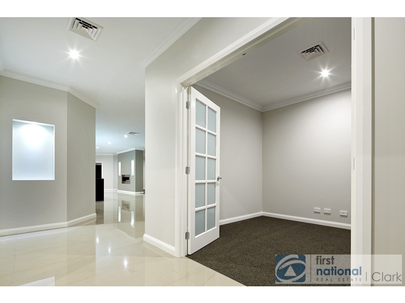 13 Kensington Drive, Warragul VIC 3820