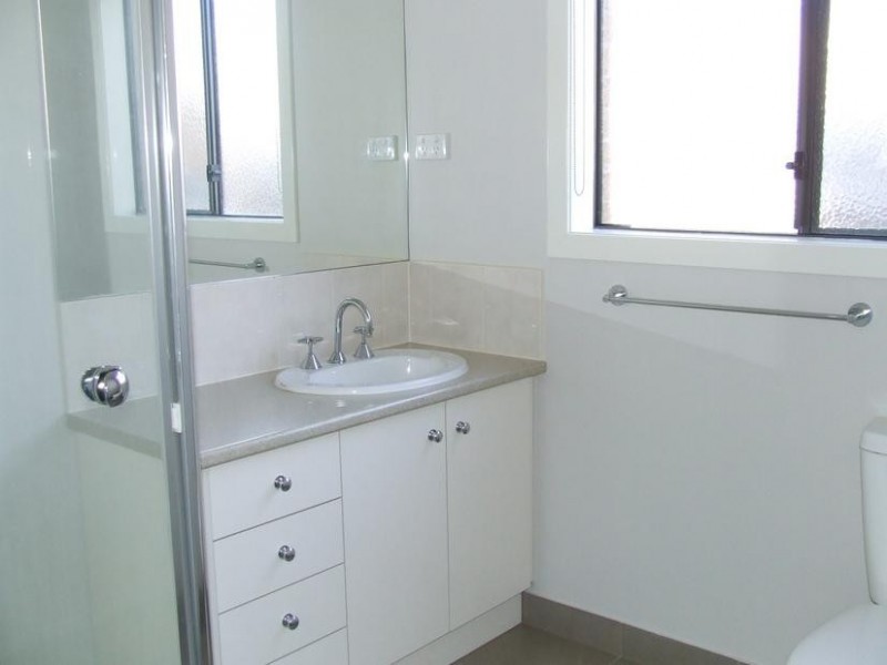 34 Summerhill Blvd, Drouin VIC 3818