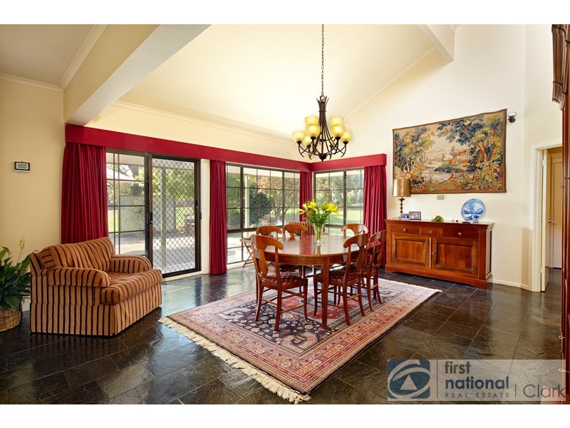 5 Ablett Court, Drouin VIC 3818