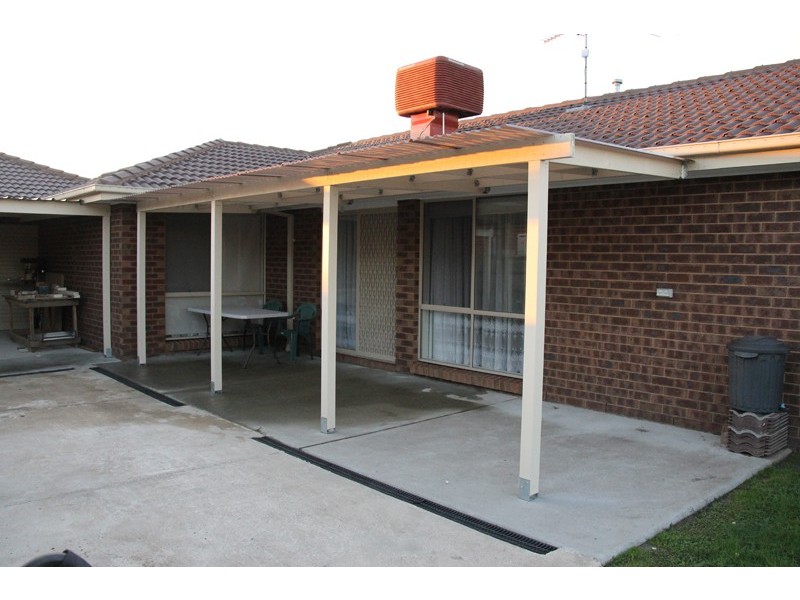 3 Oak Avenue, Longwarry VIC 3816