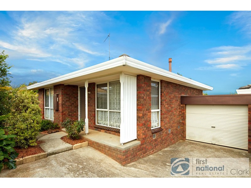 4/18 Darnum Street, Drouin VIC 3818