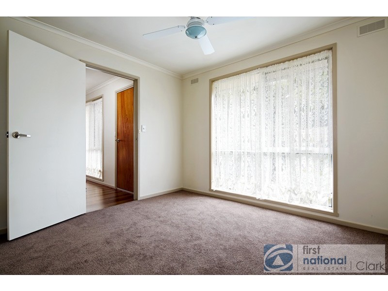 4/18 Darnum Street, Drouin VIC 3818