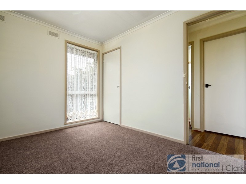 4/18 Darnum Street, Drouin VIC 3818