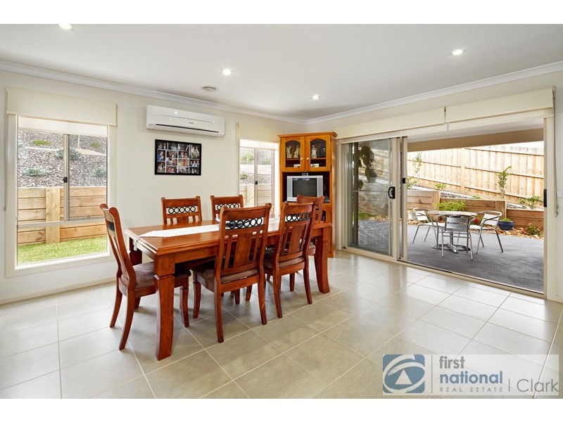 9 Bladen Street, Warragul VIC 3820