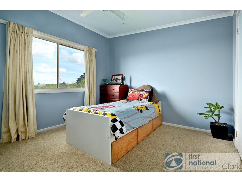 155 Clarke and Barr Road, Jindivick VIC 3818