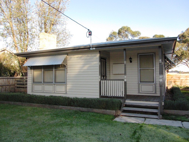 25 Princes Avenue, Longwarry VIC 3816