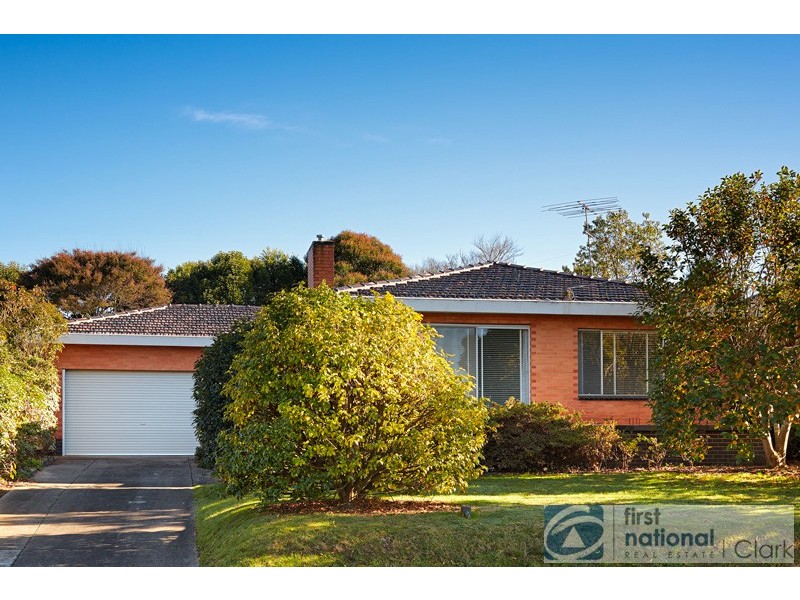23 Sinclair Street, Warragul VIC 3820
