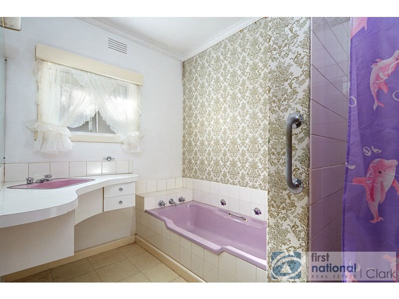 23 Sinclair Street, Warragul VIC 3820