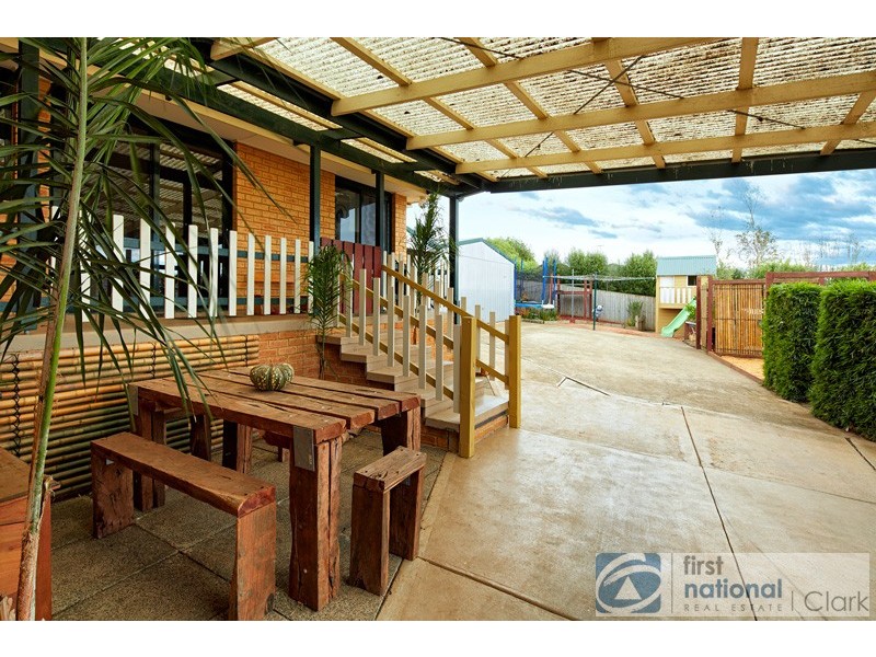 15 Myrtle Crescent, Warragul VIC 3820