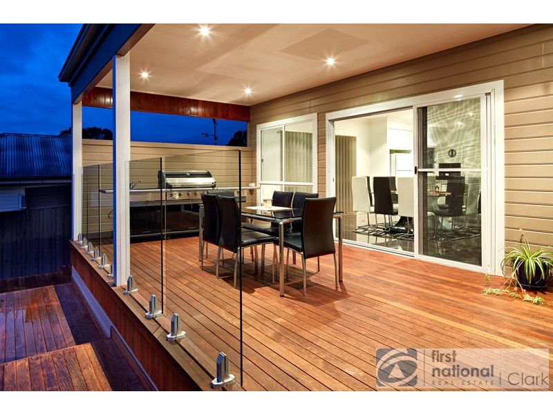 11 Fairchild Street, Drouin VIC 3818