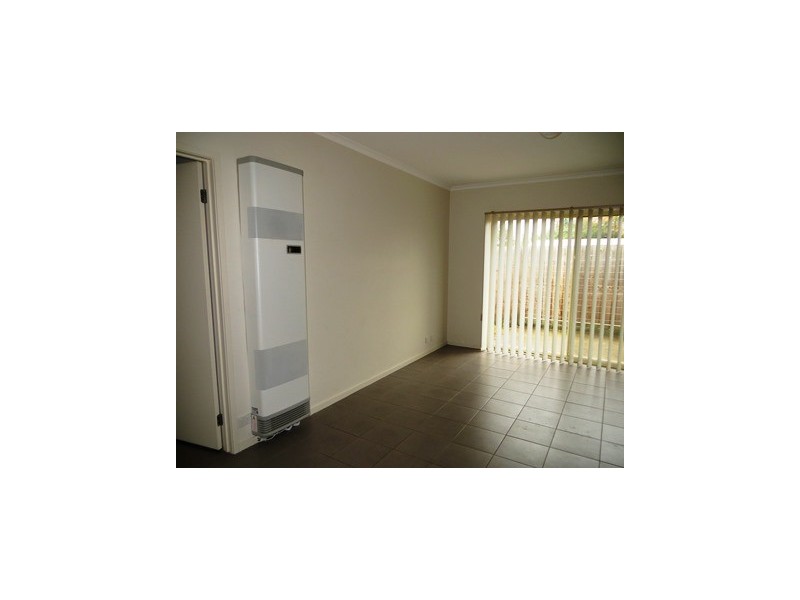 2/33 Rollo Street, Yarragon VIC 3823