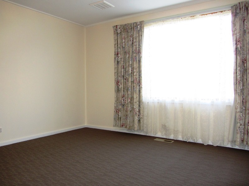 2 Fenton Street, Warragul VIC 3820