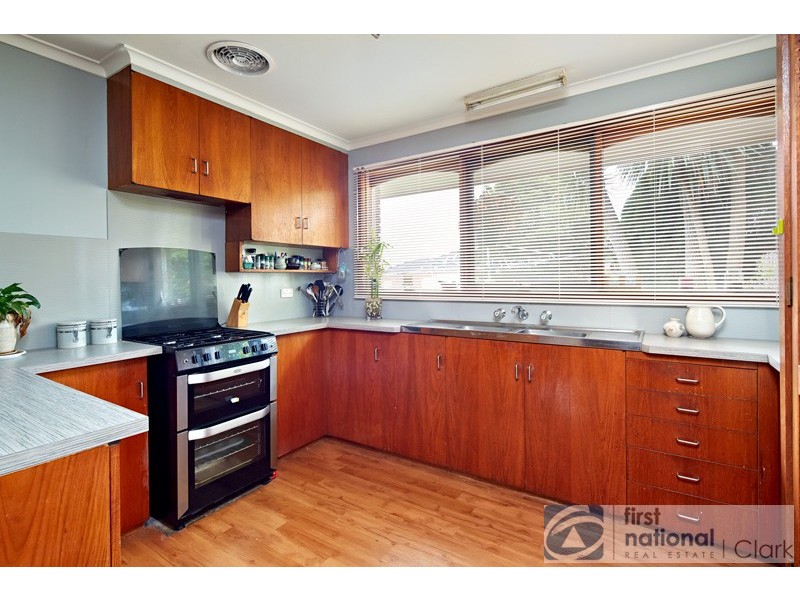 6 Hillandale Road, Warragul VIC 3820