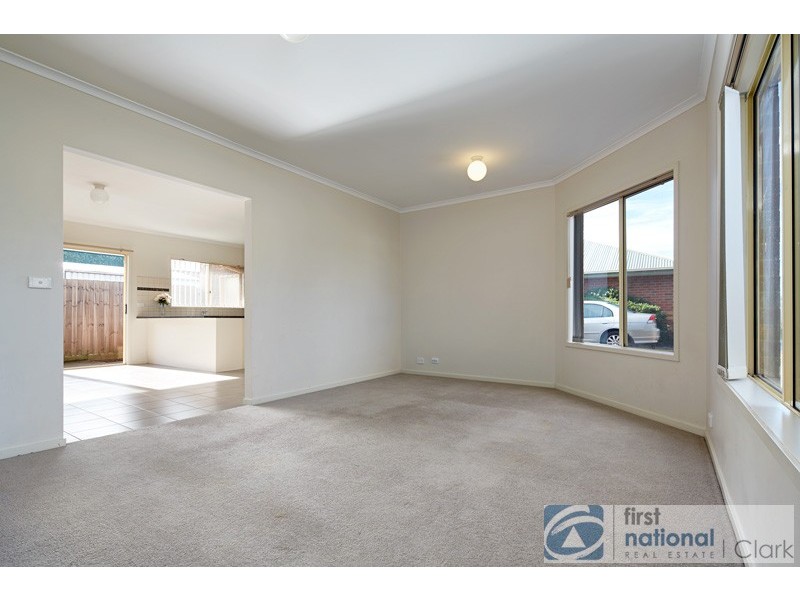 2/33 Rollo Street, Yarragon VIC 3823