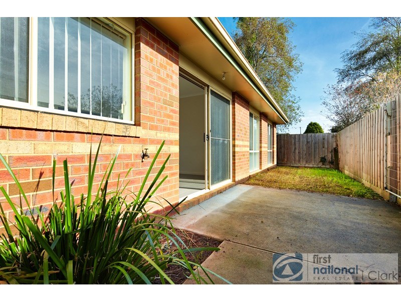 2/33 Rollo Street, Yarragon VIC 3823