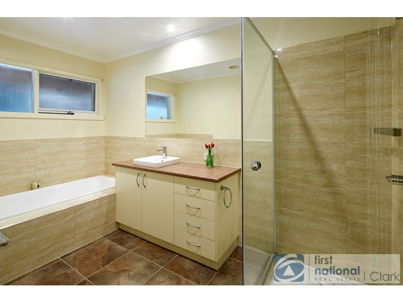 17 Lillico Road, Warragul VIC 3820