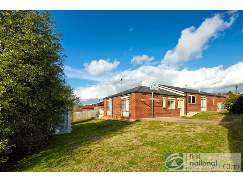 23 Hamilton Drive, Warragul VIC 3820