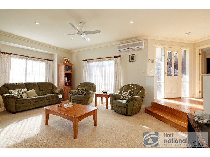 98 Stoddarts Road, Warragul VIC 3820