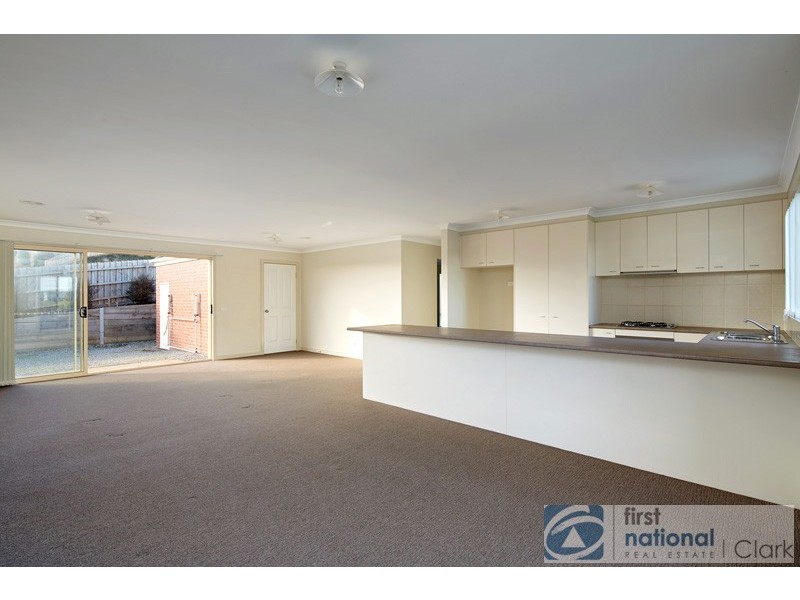 14 Bladen Street, Warragul VIC 3820