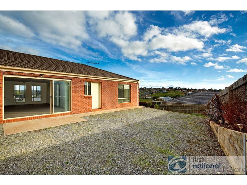 14 Bladen Street, Warragul VIC 3820