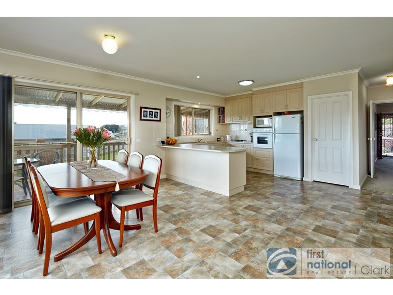 47 Walker Drive, Drouin VIC 3818
