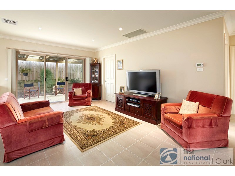 14/13 Wood Street, Drouin VIC 3818