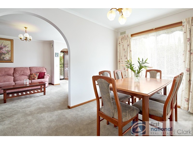 3/18 Hopetoun Road, Drouin VIC 3818