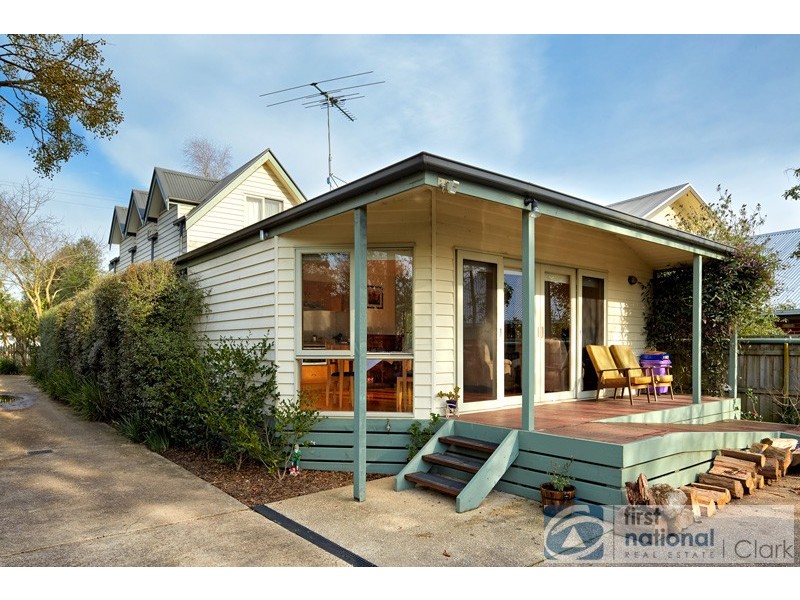 16 Campbell Street, Yarragon VIC 3823