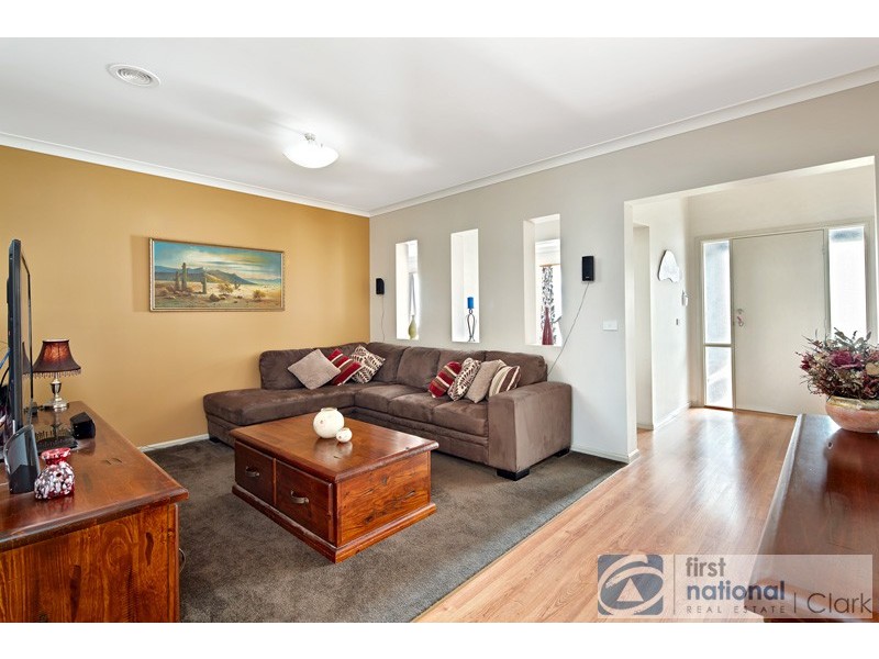 3 Carlile Court, Drouin VIC 3818