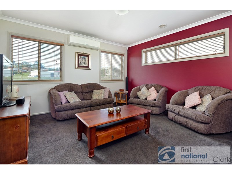 3 Carlile Court, Drouin VIC 3818