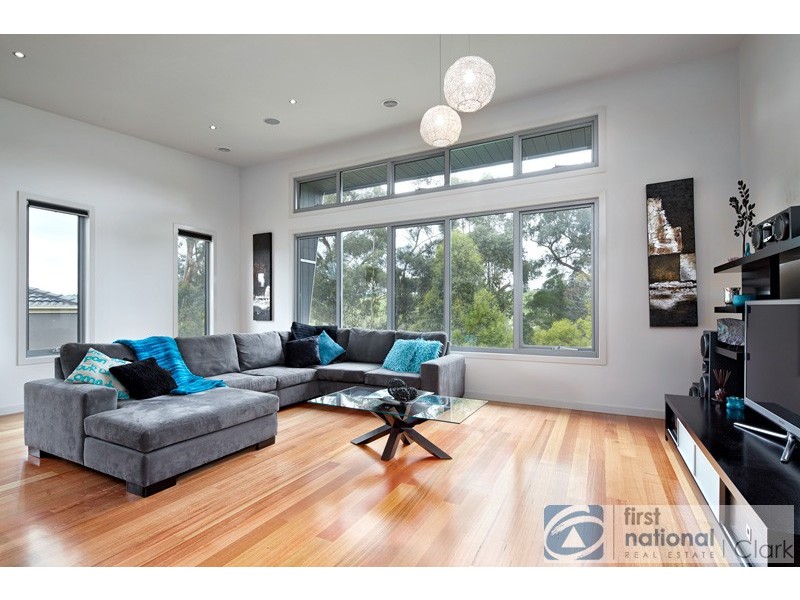 6 Archer Court, Drouin VIC 3818