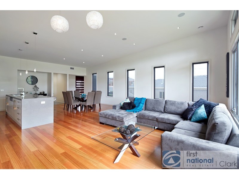 6 Archer Court, Drouin VIC 3818