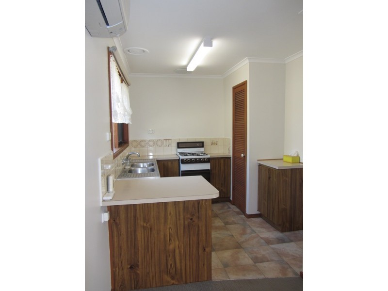 4/7 Princes Way, Drouin VIC 3818