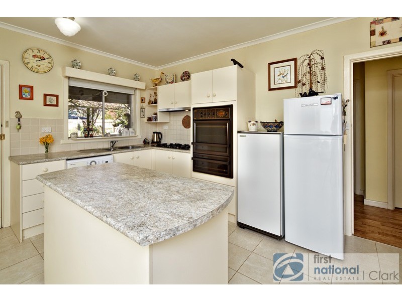 5 Allambee Street, Darnum VIC 3822