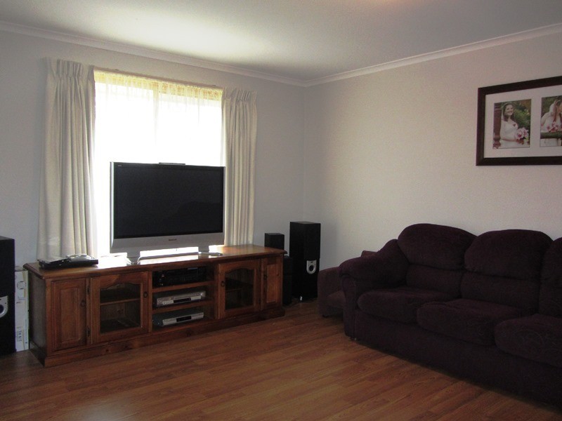 26 Acacia Street, Drouin VIC 3818