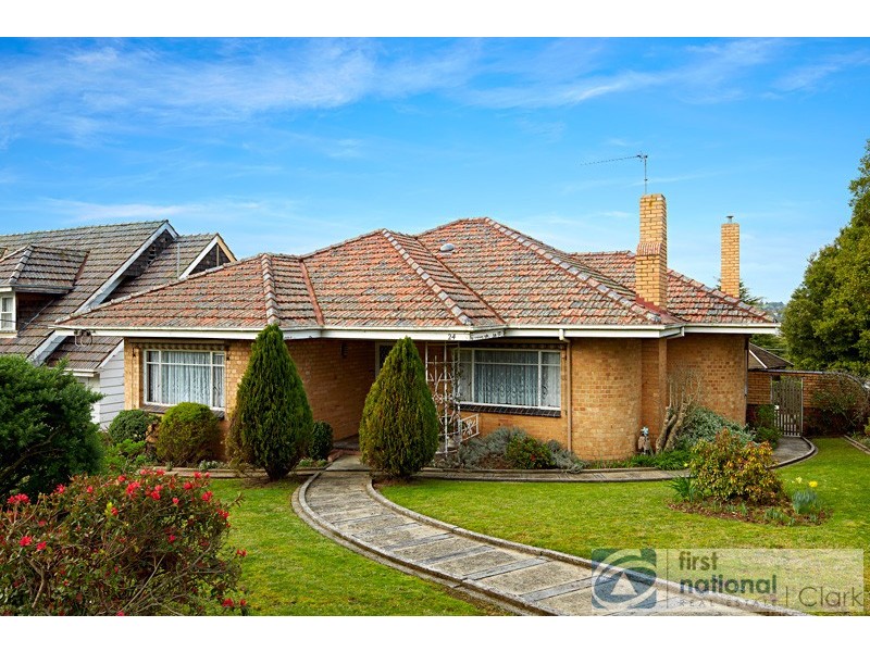 24 Clifford Street, Warragul VIC 3820
