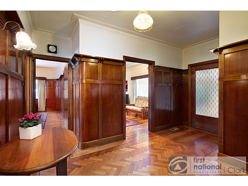 24 Clifford Street, Warragul VIC 3820