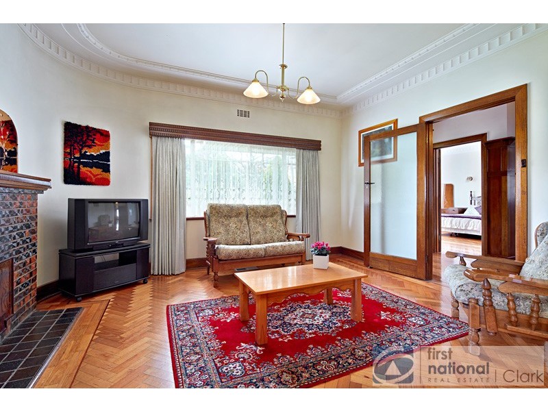 24 Clifford Street, Warragul VIC 3820