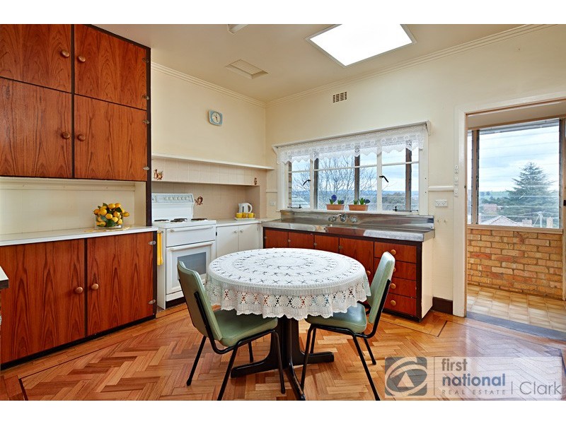 24 Clifford Street, Warragul VIC 3820